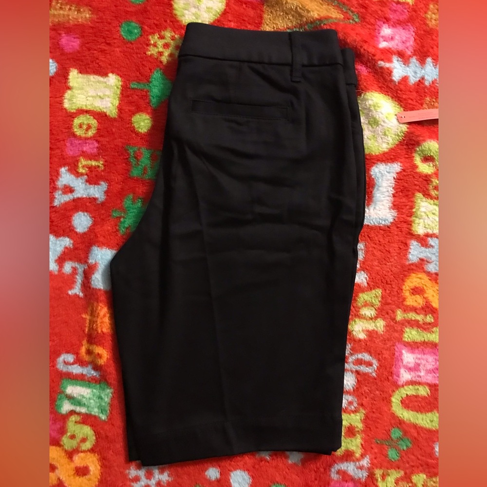 NWT St. John's Bay Black Bermuda Shorts - Picture 5 of 11
